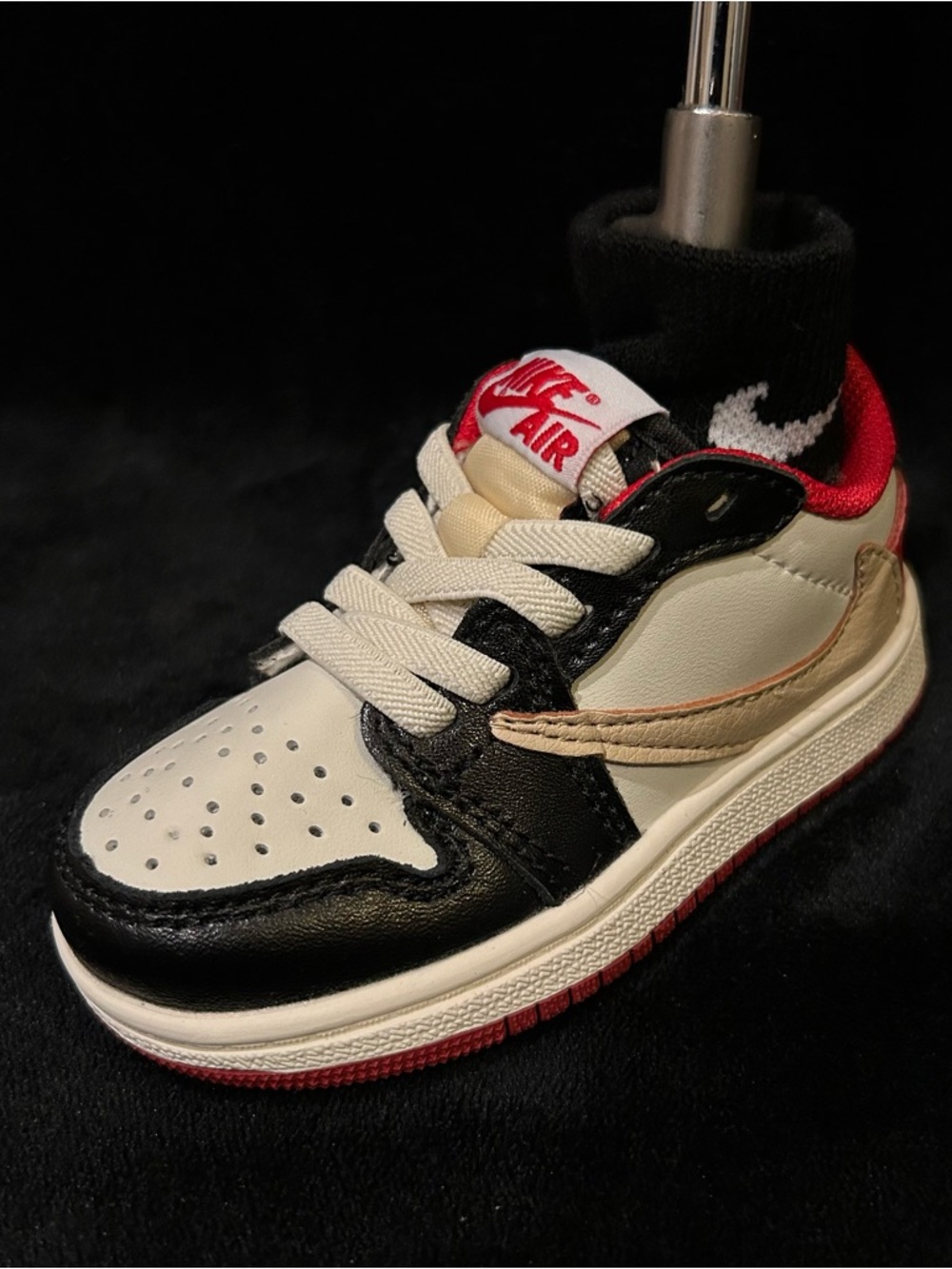 Jordan 1 Travis Scott Chicago Low Custom Golf Sneaker Putter Cover